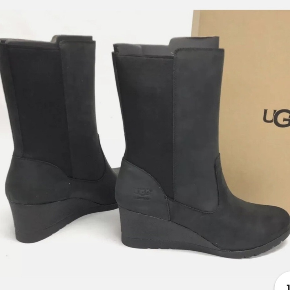 UGG 

Women's Black Waterproof Leather Boots